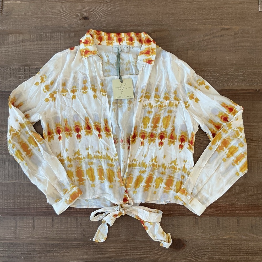 Dress Forum Los Angles Cropped Wrap Tie Waist Long Sleeves Tie Dyed Top Medium
